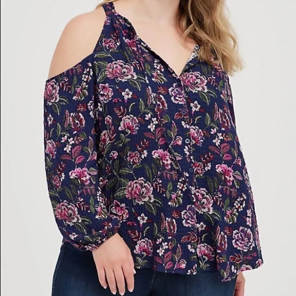 NWT Torrid Navy Floral Crinkle Gauze Blouse - Picture 1 of 9